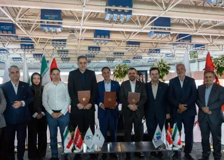 امضای تفاهم‌نامه همکاری راهبرد هوشمند شهر با هلدینگ گرین‌وب و شرکت مانا برای هوشمندسازی ناوگان حمل‌ونقل عمومی کلان‌شهرها