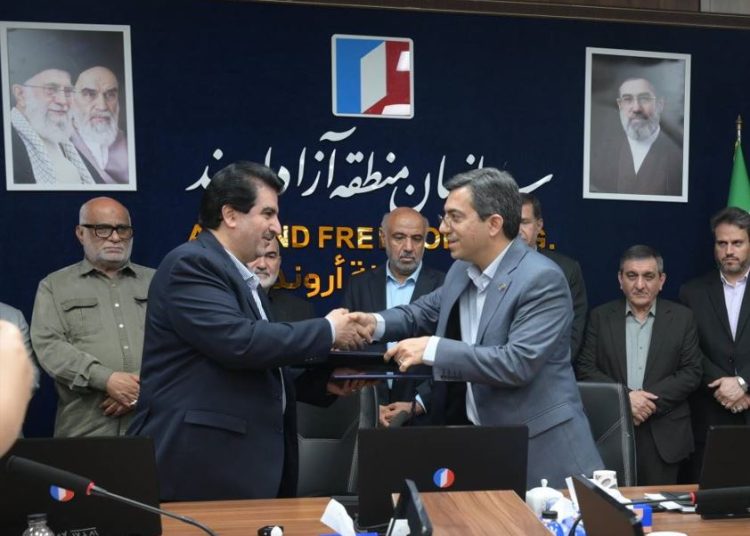توسعه همکاری‌های بانک رفاه کارگران و شرکت تاپیکو برای جهش تولید