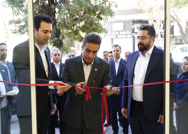 بانک شهر با افتتاح یک شعبه جدید، خدمت‌رسانی به شهروندان را توسعه داد